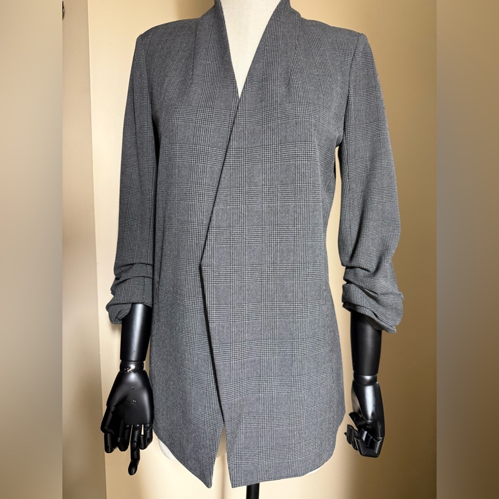 Babaton Power Hip Blazer